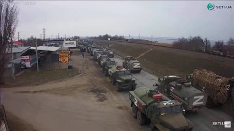 Russian forces pound Ukraine for third day