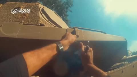Video of the destruction of an Israeli tank from zero range.