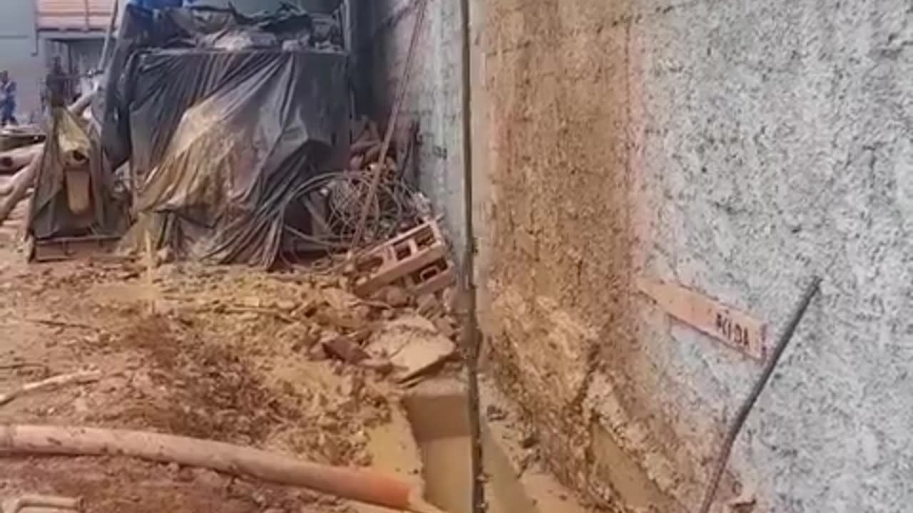 Can you tell me what is happening here__