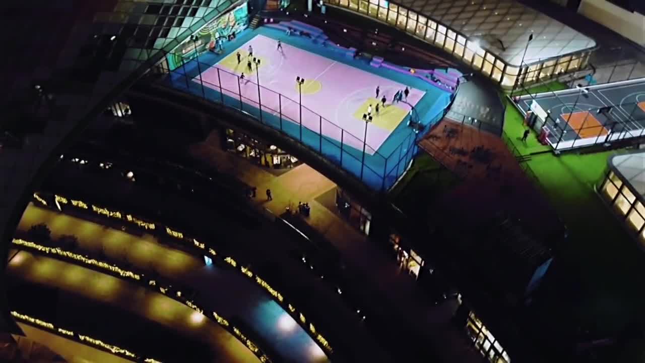 There are many stadiums on the top floor. Who do you want to go with?