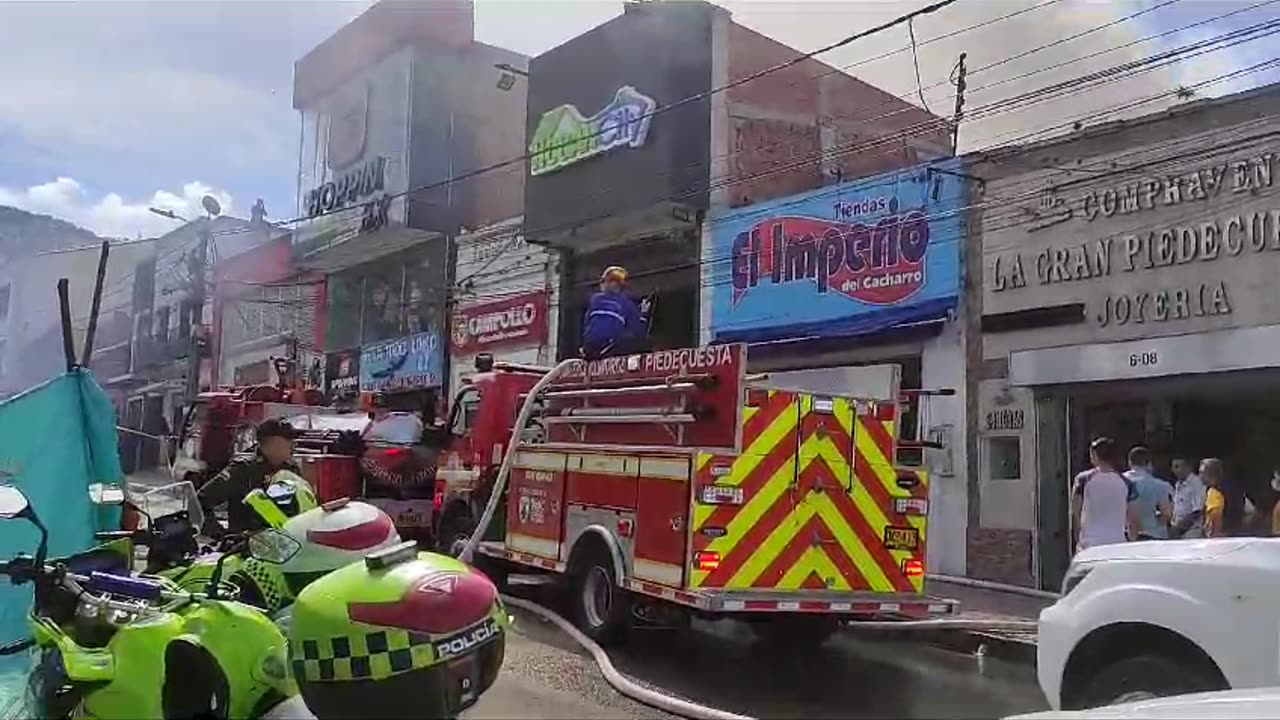 Incendio en el centro de Piedecuesta, Santander