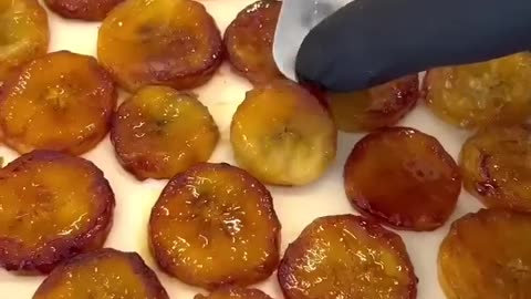 Banana Flambee! 🔥🍌 A delicious pot in disguise!
