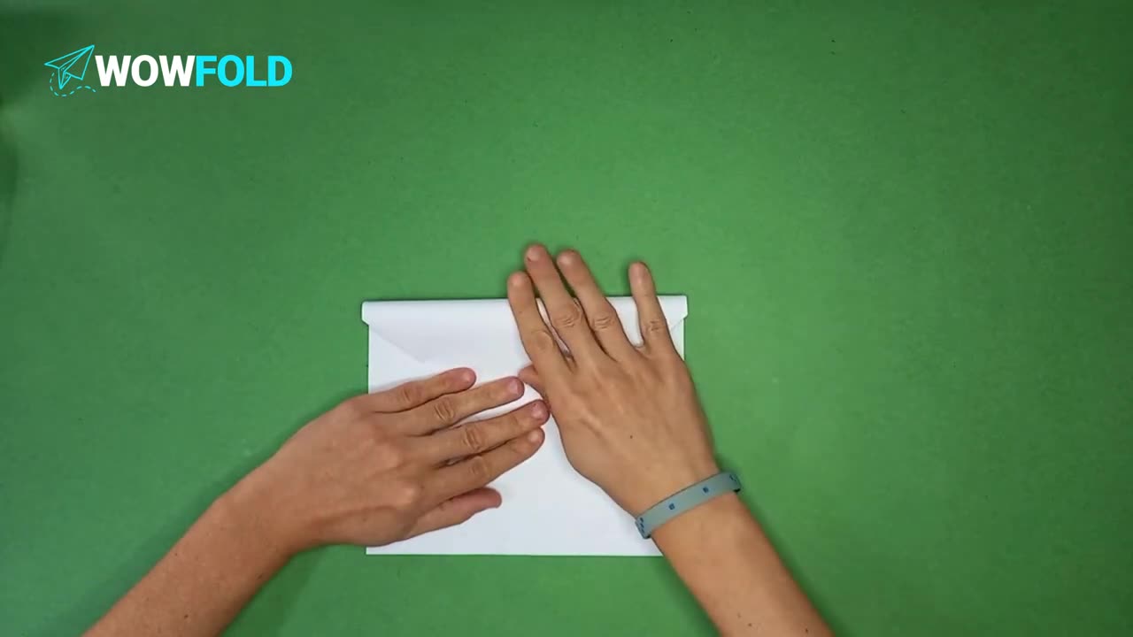 Airtite - folding a paper airplane