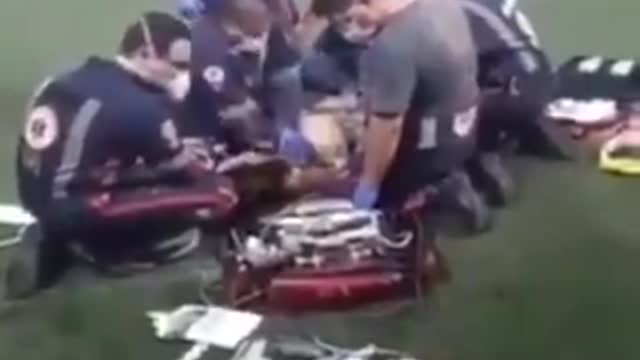 BRAZILIAN SOCCER PLAYER HAS HEART ATTACK DAYS AFTER THE JAB