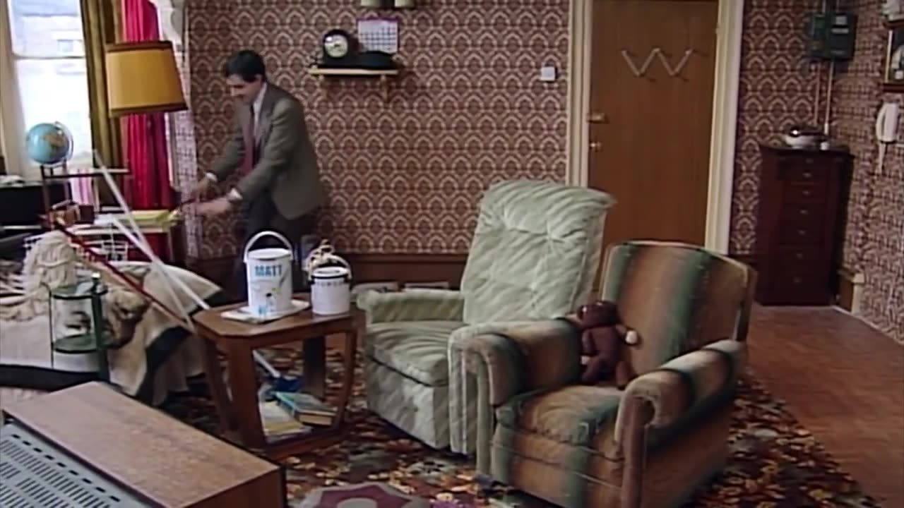 ARMCHAIR Bean _ Funny Clips _ Mr Bean Official