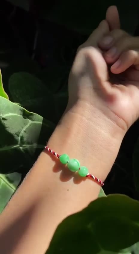 Authentic Balinese Tridatu Jade Beaded Bracelet - Perfect Bracelet for Well-Being and Style
