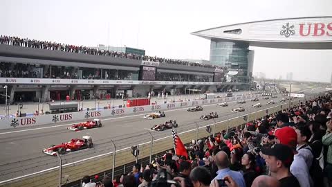 2011 SHANGHAI F1 Racing start