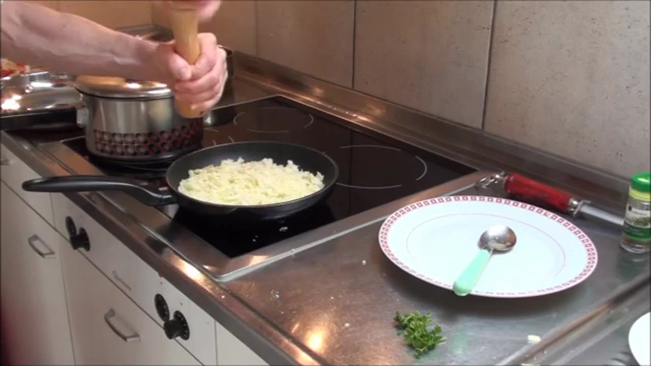 how to make a rösti (swiss traditional food)