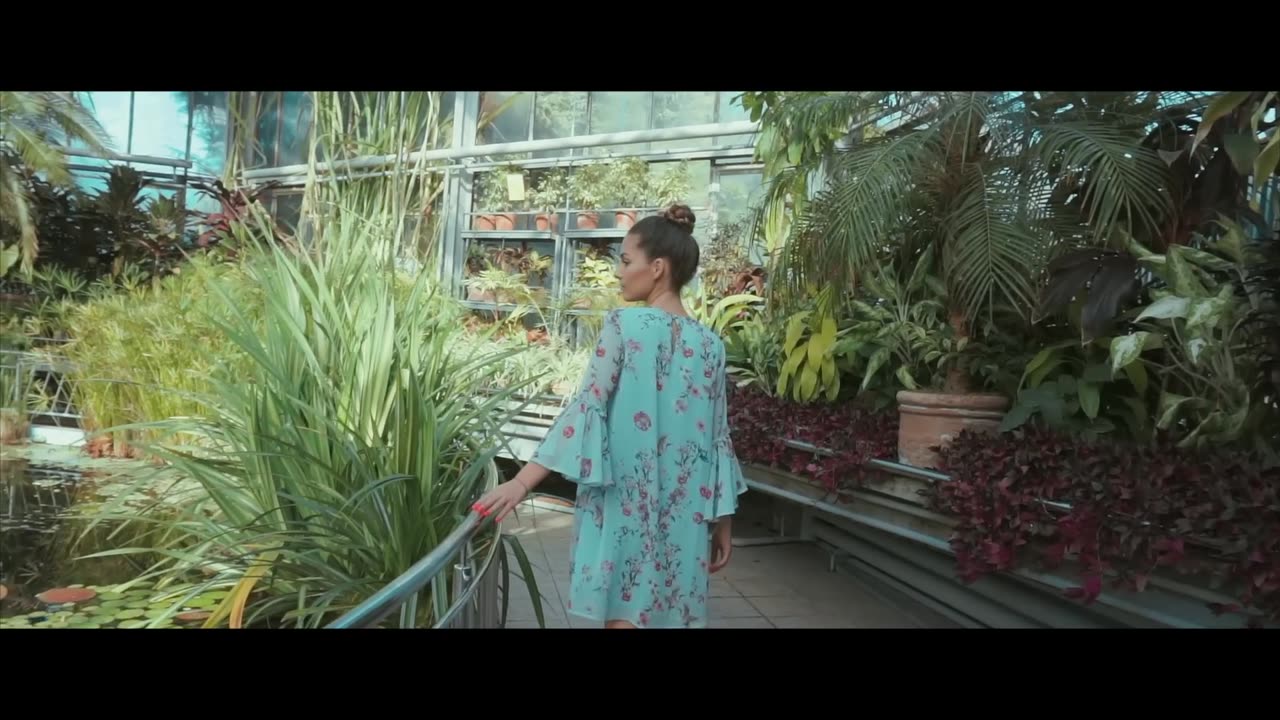 Kate Linn - Your Love (by Monoir) [Official Video]
