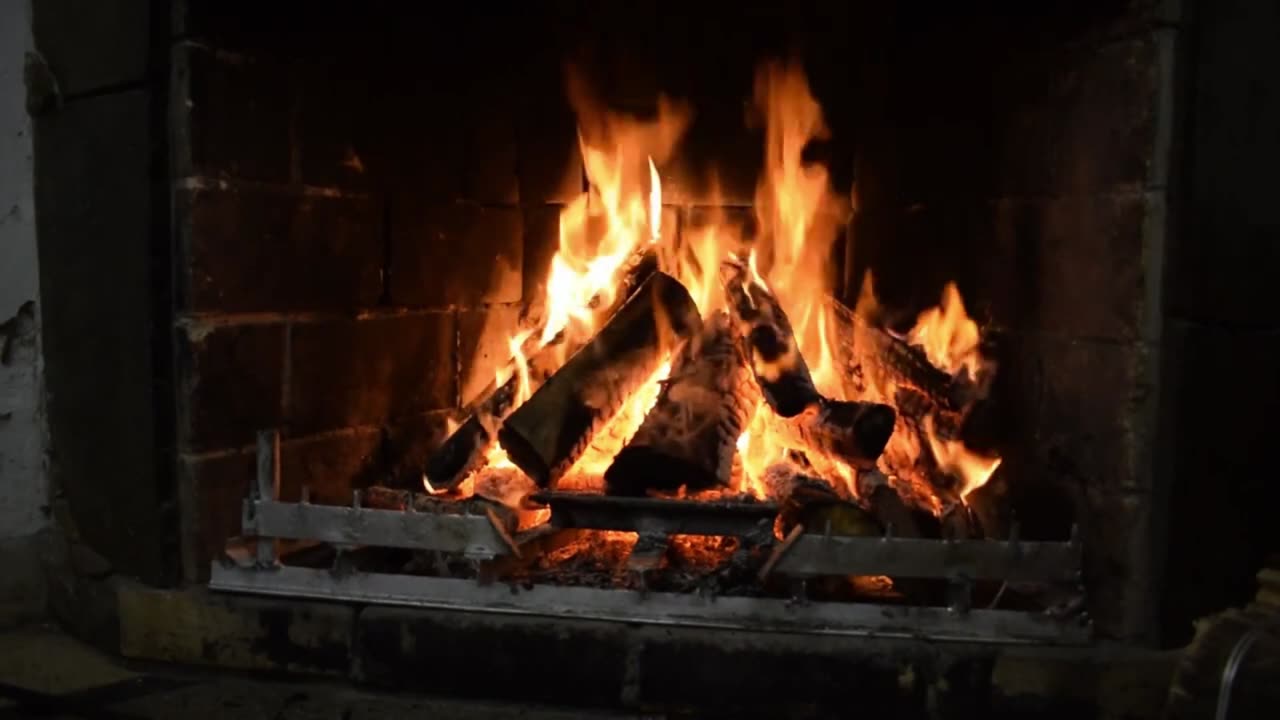 4: Relaxing Drum Music and Beautiful Fireplace