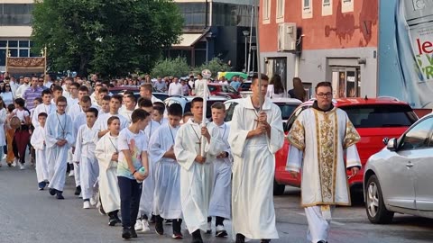 Dolazak procesije u centar Širokog Brijega