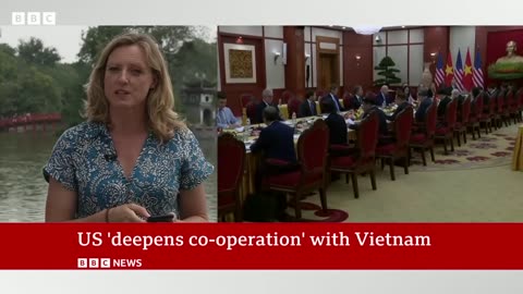 US signs historic deal with Vietnam