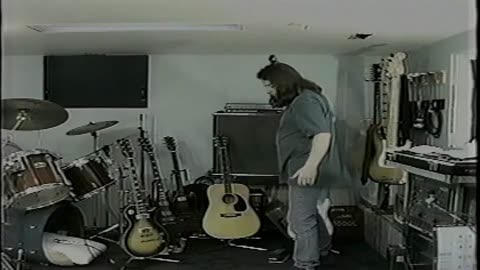 THE GUITAR GUY