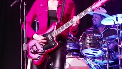 Olivia Jean - LIVE @ Eastside Bowl (Short)
