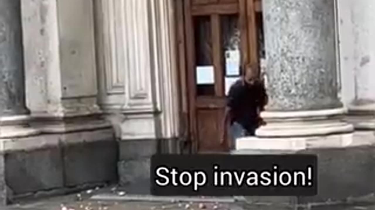 Muhammadan invader attacks church in the heart of Turin.