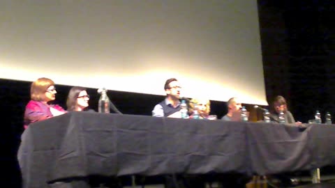 Dibattito successivo alla proiezione di Invisibili - Milano - Teatro PIME 17/02/23 - Parte 4
