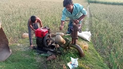 diesel engine water pump startup by a 5 years old boy |