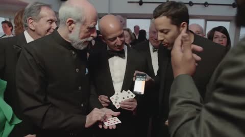 Card tricks with Jeef Bezos