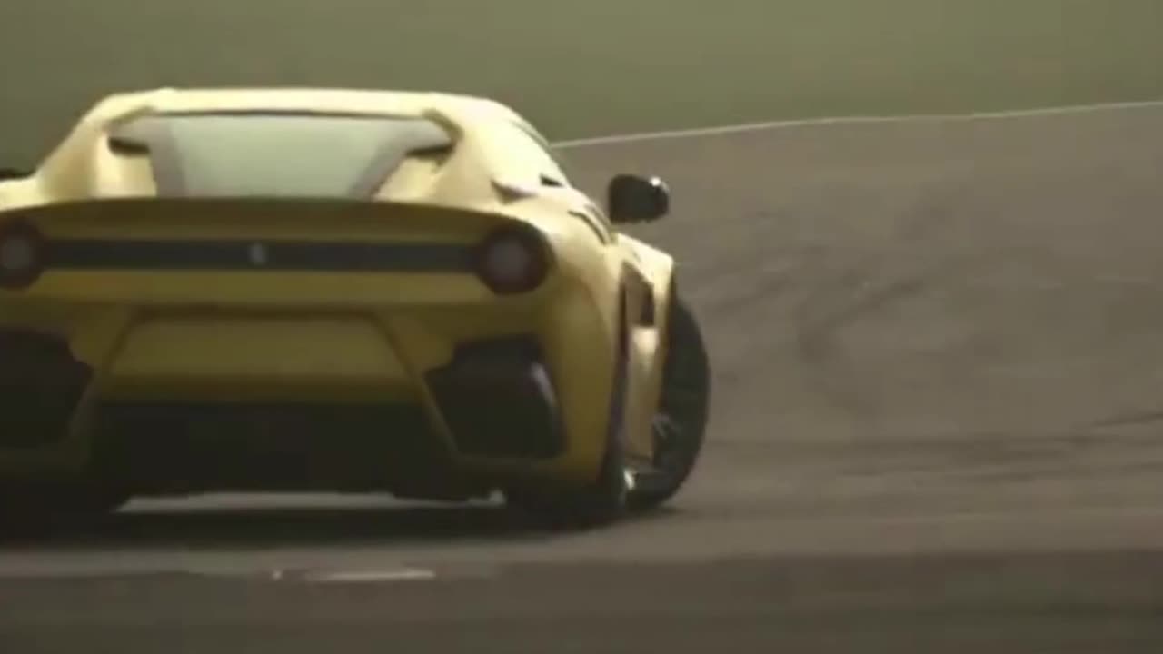 Chris Harris driving the F12 TDF ❤️ Ferrari F12 TDF 💛