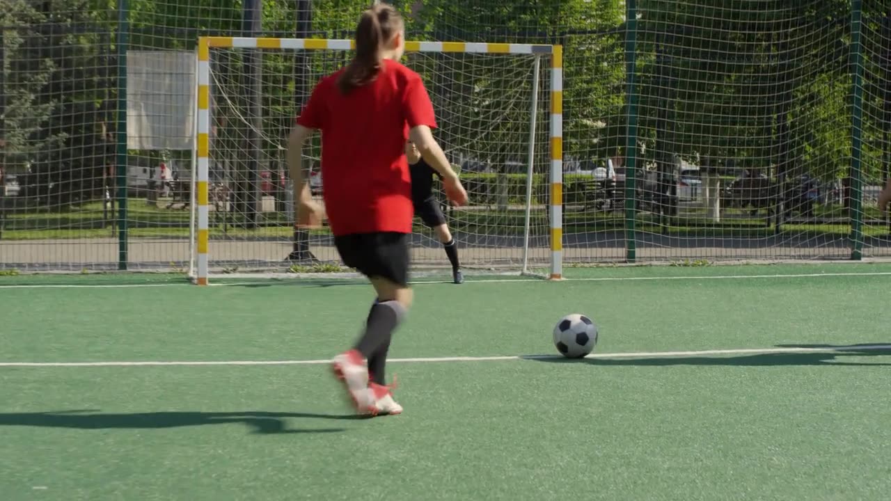 West Ham manager Rehanne Skinner fumes with offside call in 2-0 WSL defeat to Chelsea