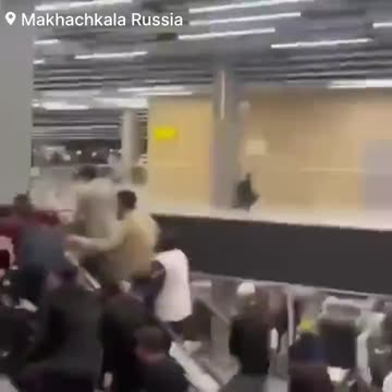 Hundreds of Muslims Storm Makhachkala Airport in Russia Searching for Jews