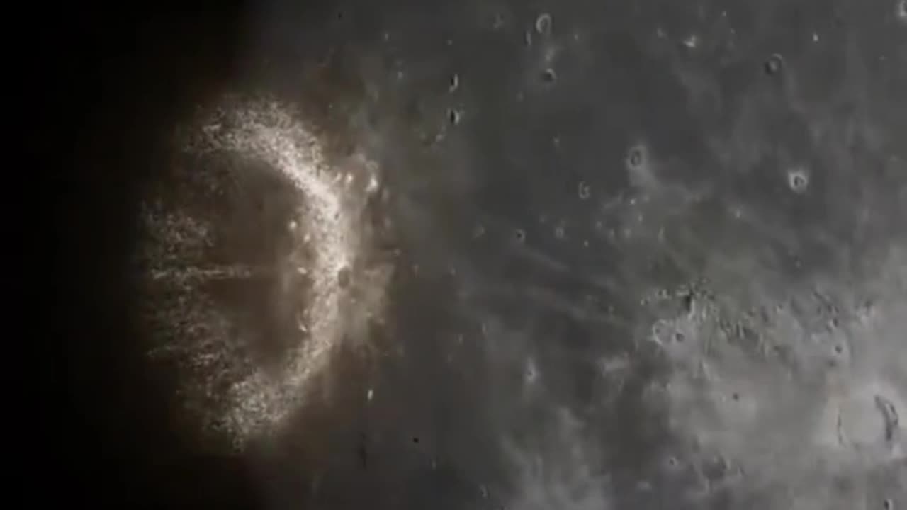 Why moon have meteor crater?