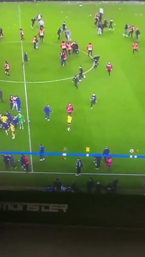 🇧🇪😲 Michy Batshuayi's spinning high kick hit