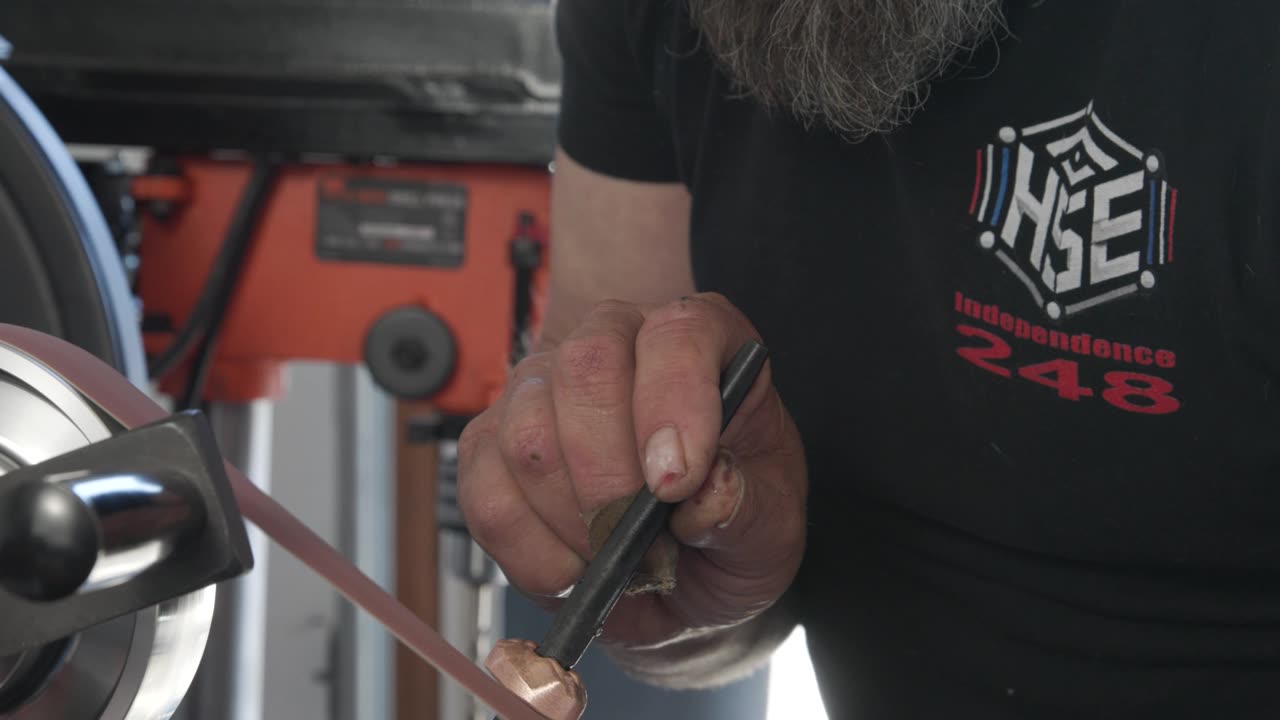 "🔥 How Bubba Hines Crafts Custom Chef Knives: From Molten Copper to Masterpiece ✨"