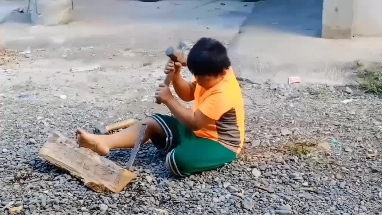 How to crack a wood...
