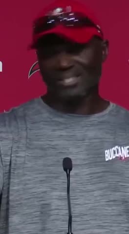 A visibly annoyed Buccaneers Coach destroys the DEI cult pushed by idiot reporters