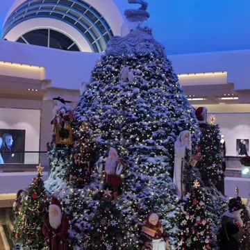 Christmas is coming (#shopping at #southcoastplaza #Socal)