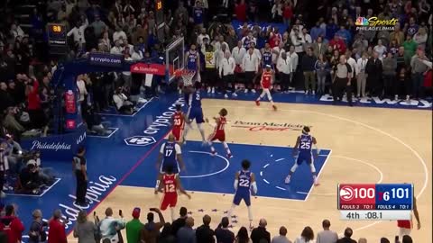 😤 Joel Embiid BIG deflection to get a stop late in the 4th!