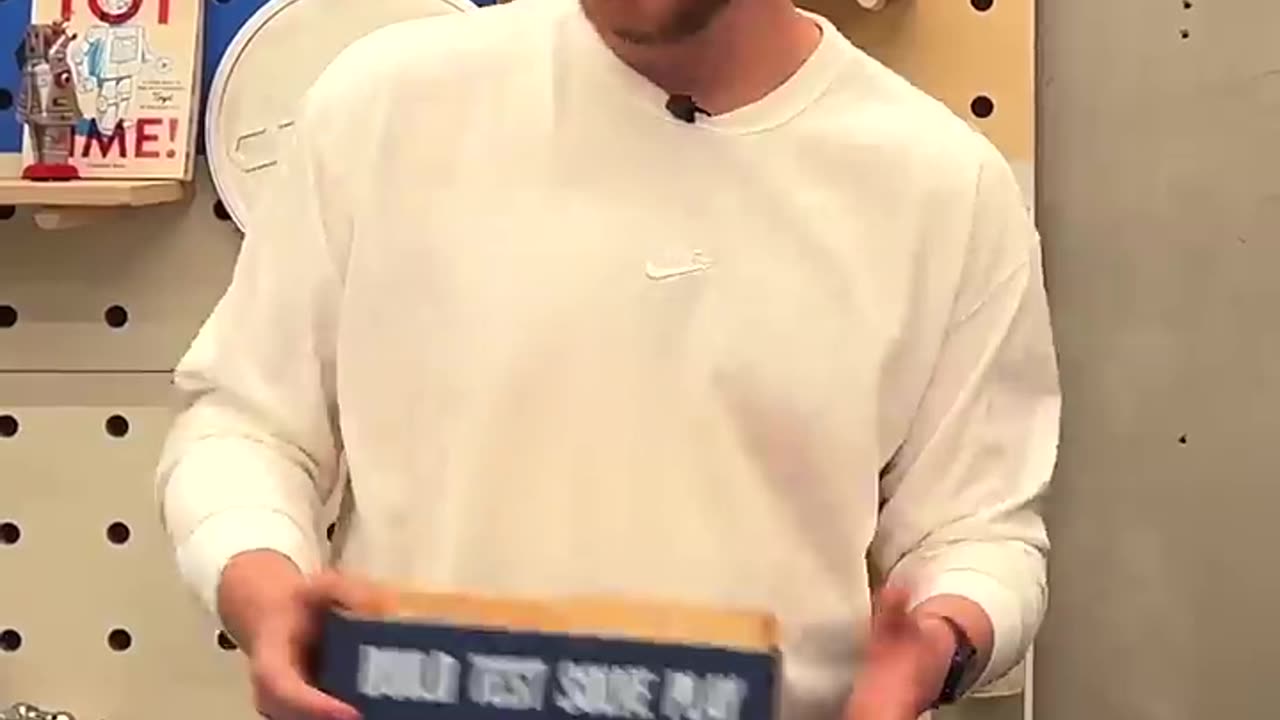 Mrbeast opened the wrong box!! 😂😂