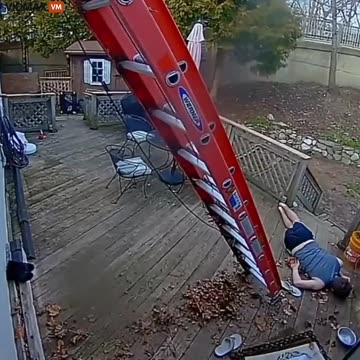 This Is Why You Don't Wear Sandals On An Aluminum Ladder