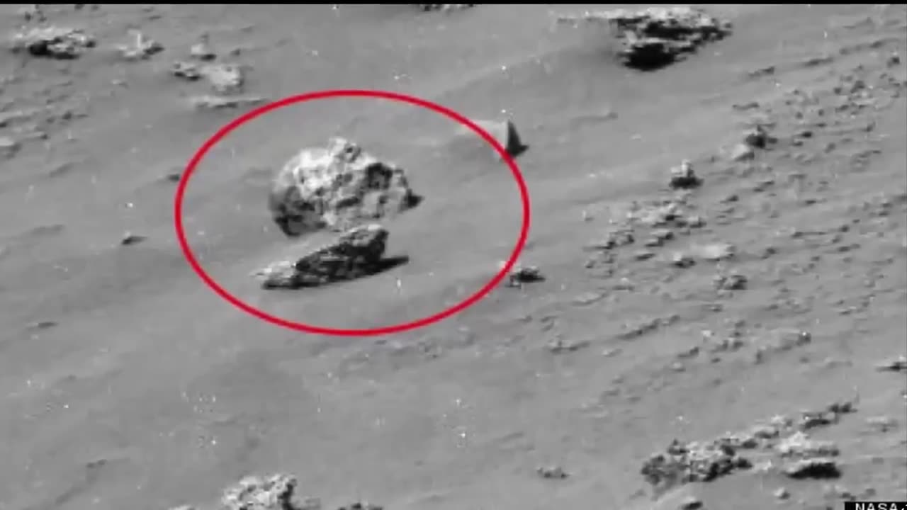Pyramids & Ancient Artifacts Found On Mars?