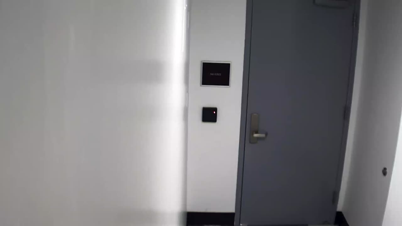 6144RHOBG2G201ABStairwayLobbyEntry_2021-01-06_00h00min01s220ms.mp4