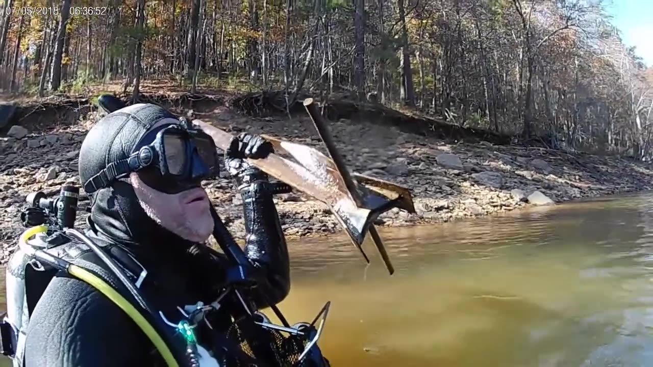 Helping Fisherman Recover Lost Gear Scuba Diving Lake!