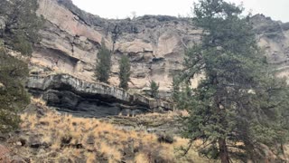 Central Oregon – Steelhead Falls – Sprawling Canyon Rims – 4K