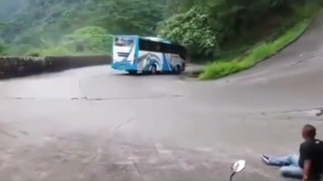 The bus caused an accident when going down the pass