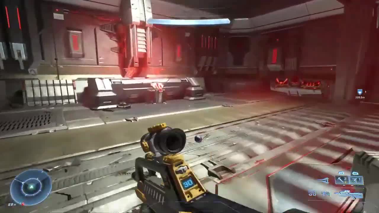 Master chief destroys hunters with gravity hammer on legendary difficulty