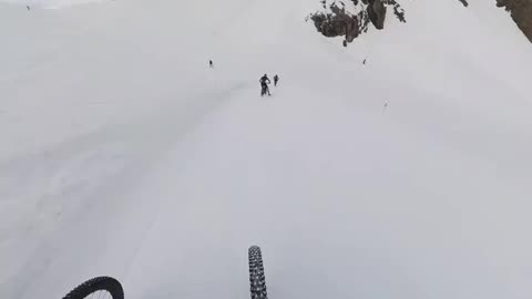 CRC vídeos curiosos