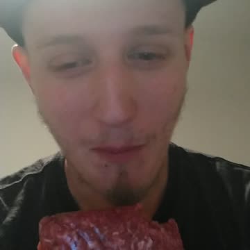 Eating Raw Vacuum Packed Mince From Co-op, very irony 🤣