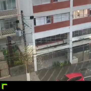Chuva forte em São Paulo causa morte, quedas de árvores e falta de luz