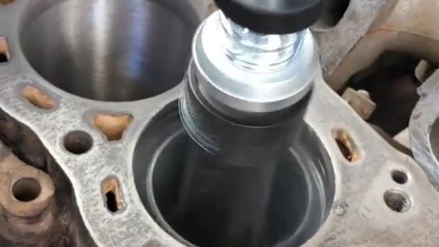 Cylinder grinding