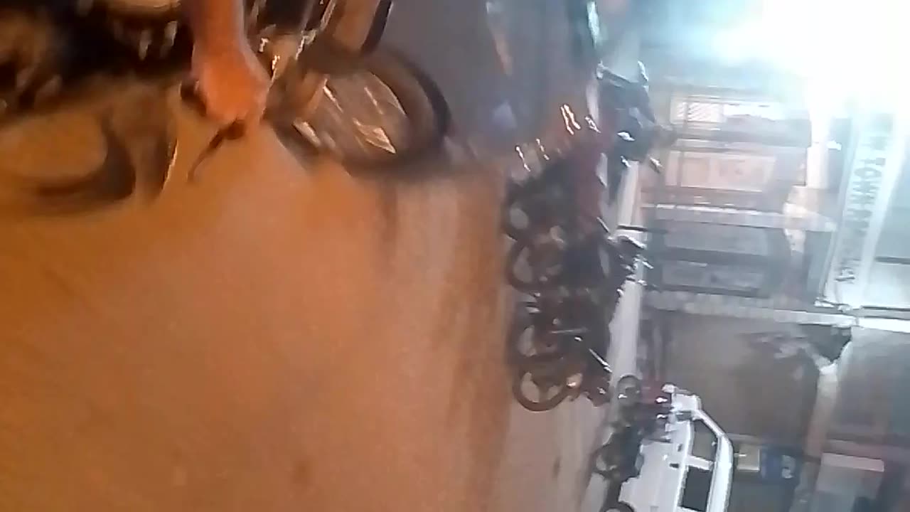 AJ nikle chai pene