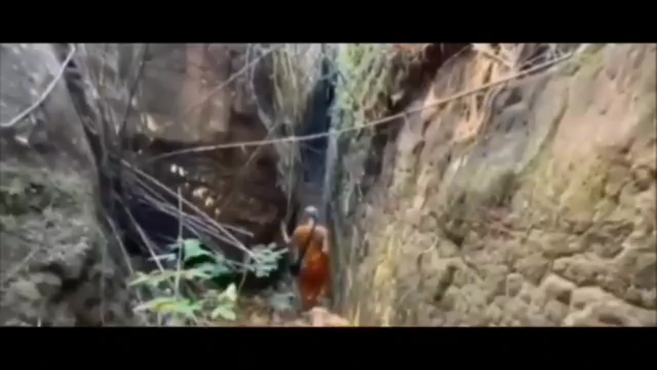 GIANT SNAKE | NAKA CAVE THAILAND