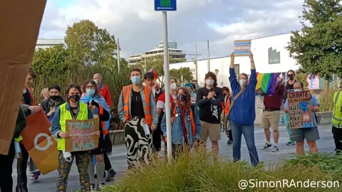 Leftitsts demonstrate against Free Speech in Lower Hutt