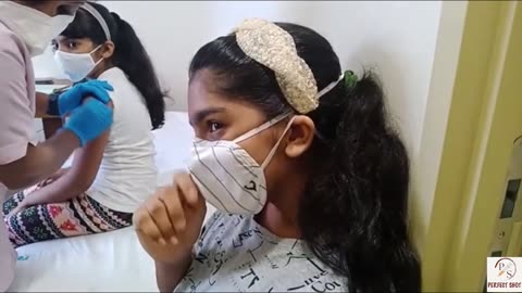 TWO GIRLS GETTING INJECTION | PERFECT SHOT |