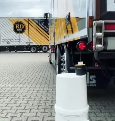 Expert truck driver managed to put the tea into the glass