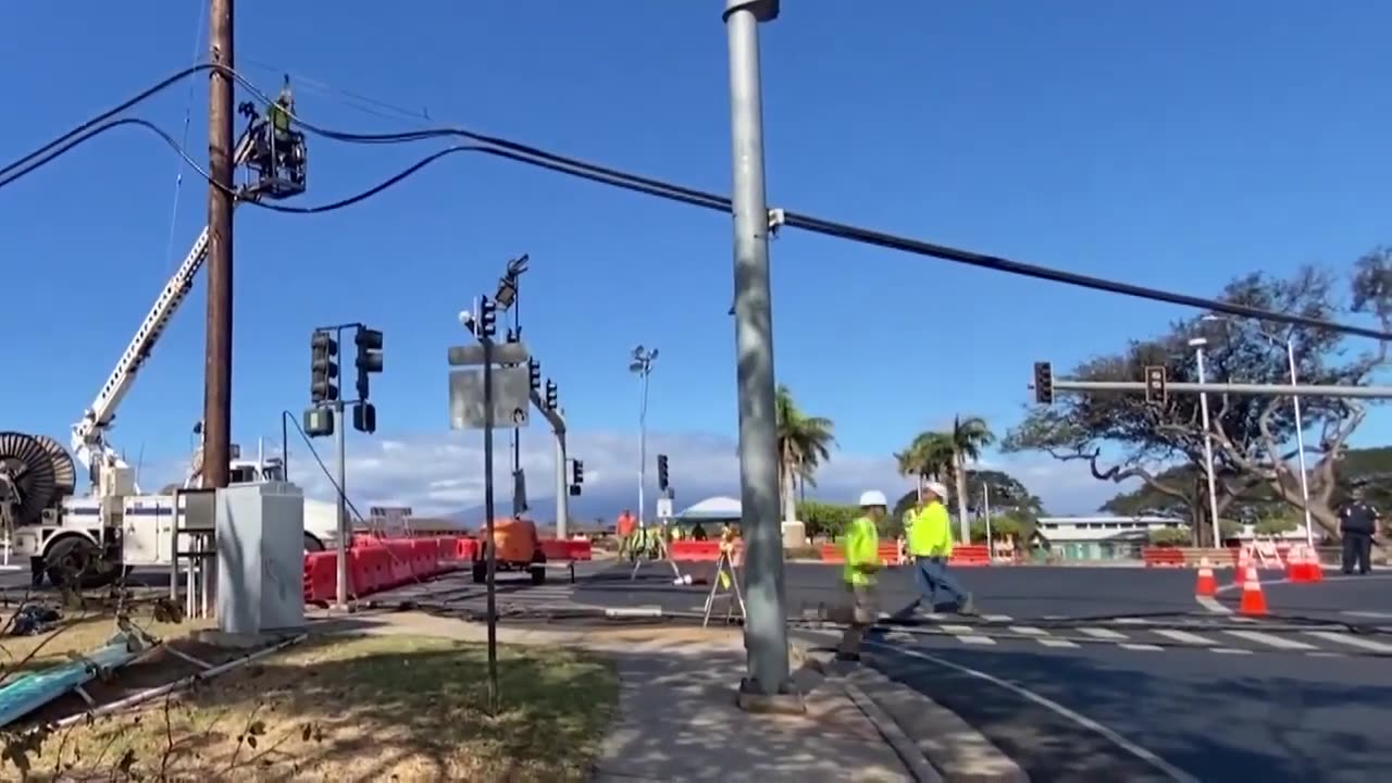 Video from Lahaina Residents Show Roadblocks During Fire Evacuations